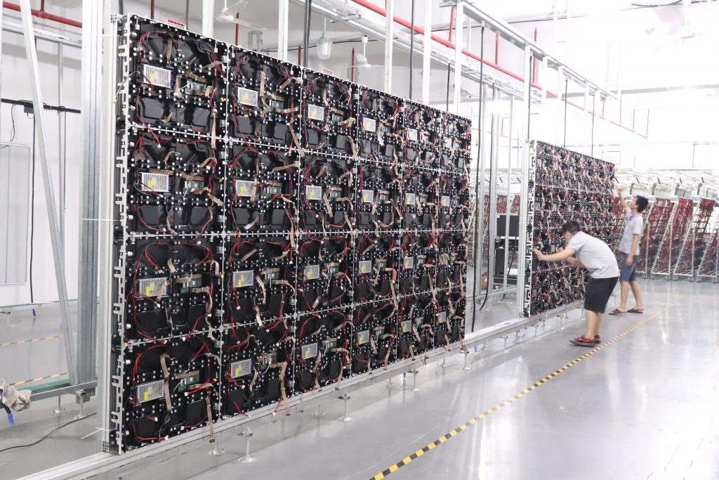 3 LED Display Manufacturer in China EagerLED 640x480 Die Cast Aluminum LED Display
