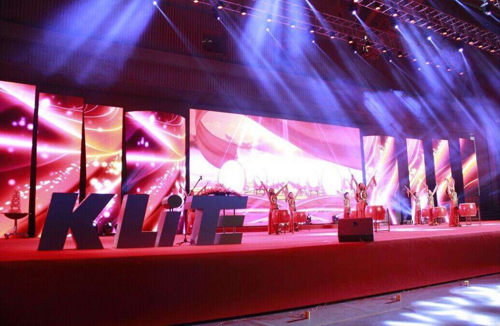 zuling LED Display Manufacturer in China EagerLED LED Rental Screens in the Concert