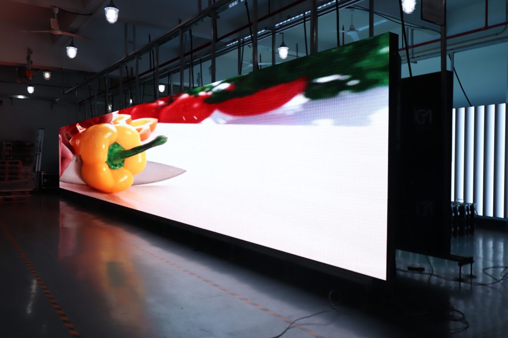 IMG8921 LED Display Manufacturer in China EagerLED 576x1152m P8 960x960mm Outdoor Front Maintenance LED Display