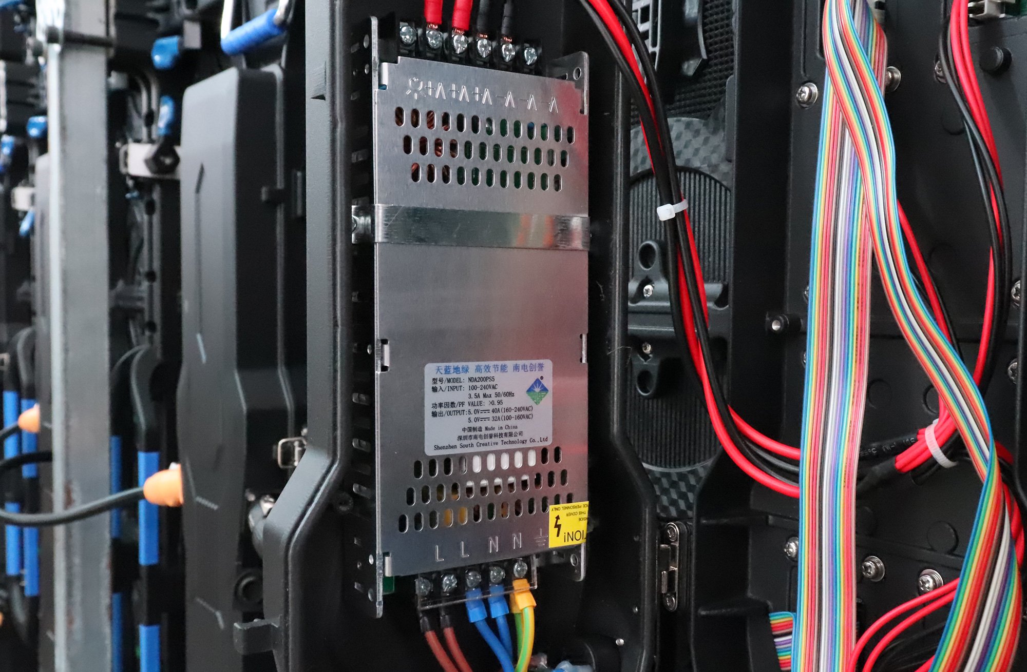 NDA200PS5 LED Display Manufacturer in China EagerLED
