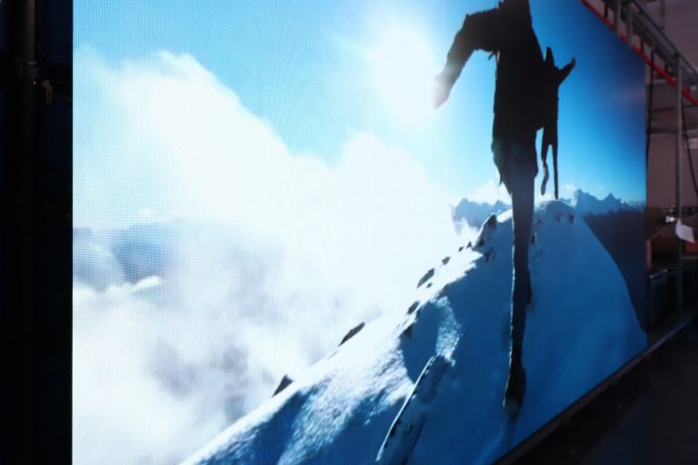 P2.97 Indoor 500×500 bevel edge die casting cabinet LED screen (2)