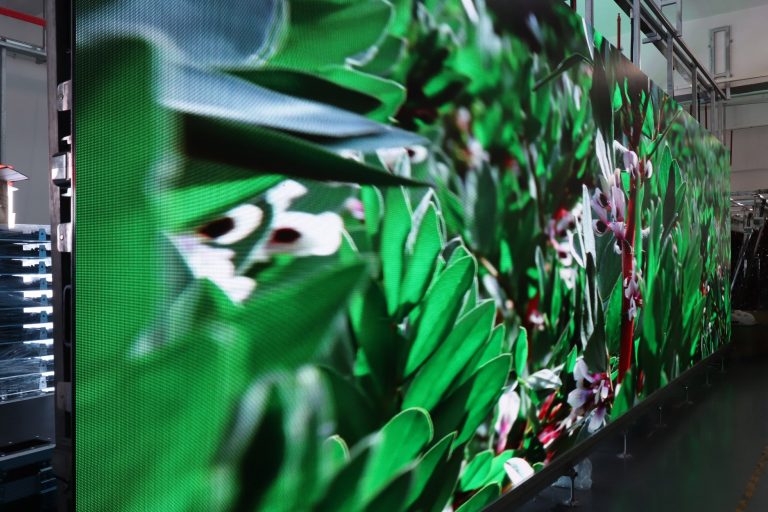 P3 Indoor 576×576 Die Casting Cabinet LED Screen (4)