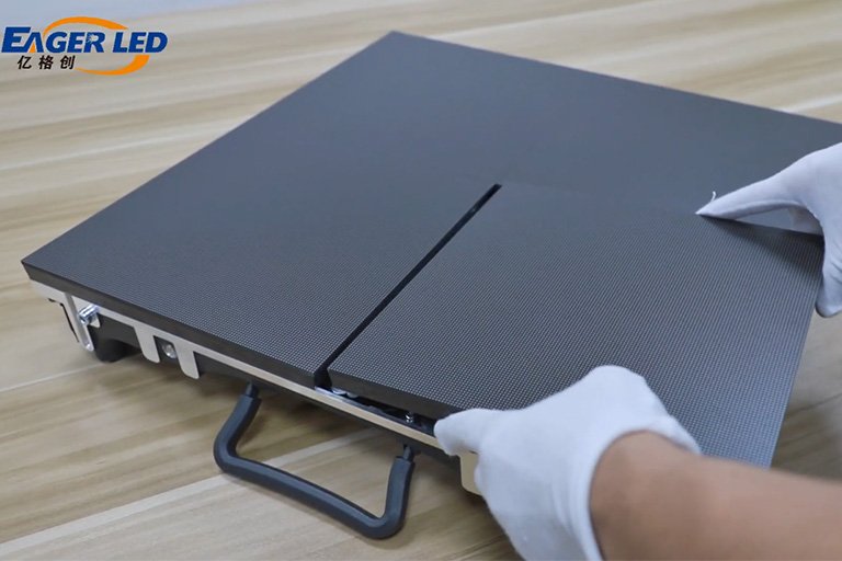 Service LED Display EA500H4 Series