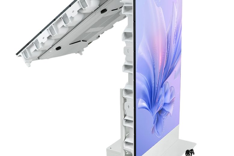 Écran LED pliable d'extérieur 10 Écran LED portable monté sur un support inclinable à roulettes pour signalétique mobile